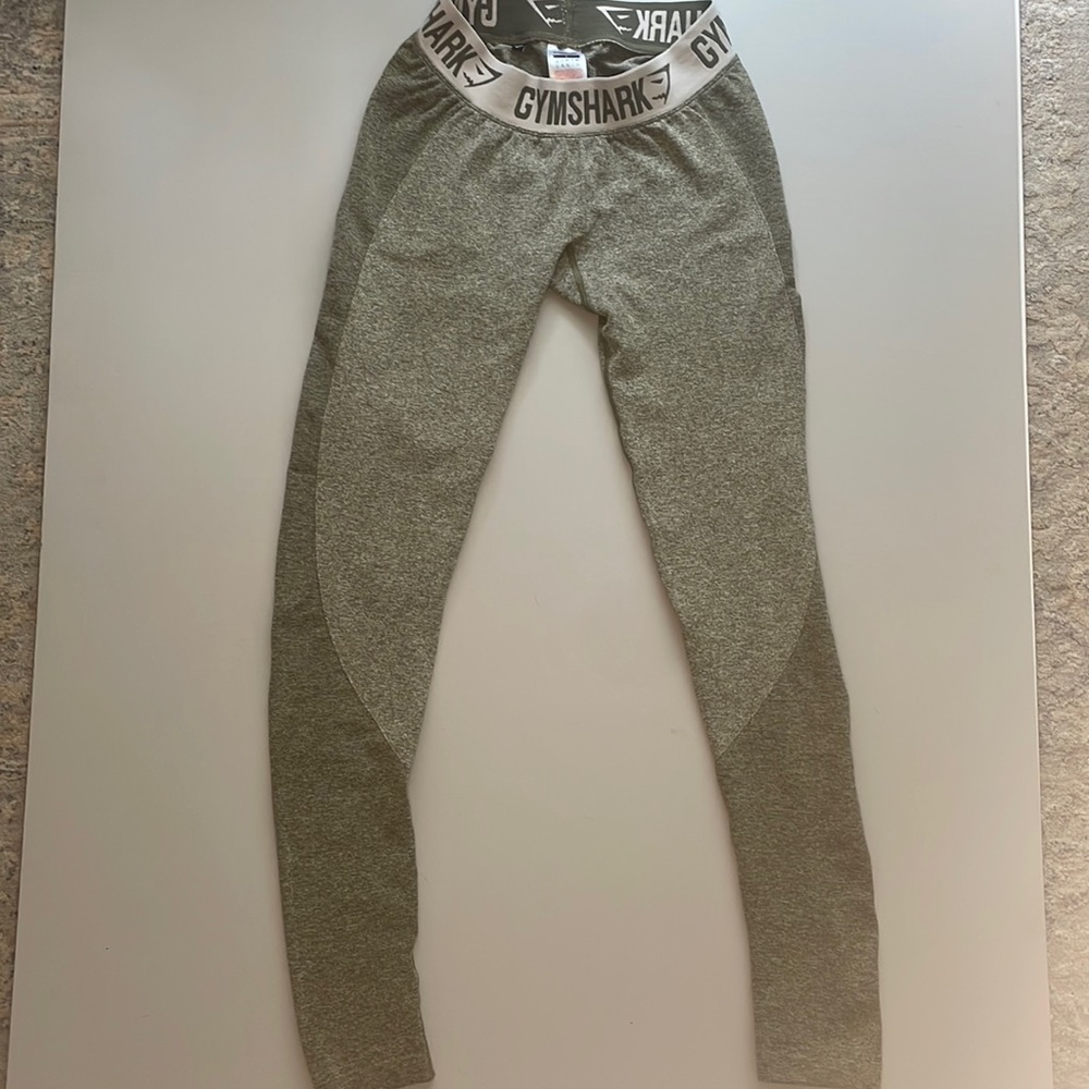 Womens gym shark leggings